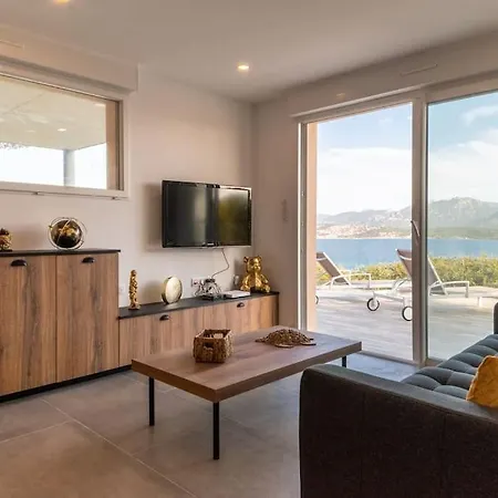 Grand Appartement, Belle Vue Apartment *