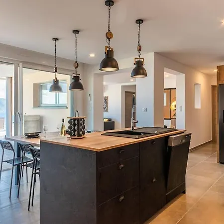 Grand Appartement, Belle Vue Olmeto (Corsica)